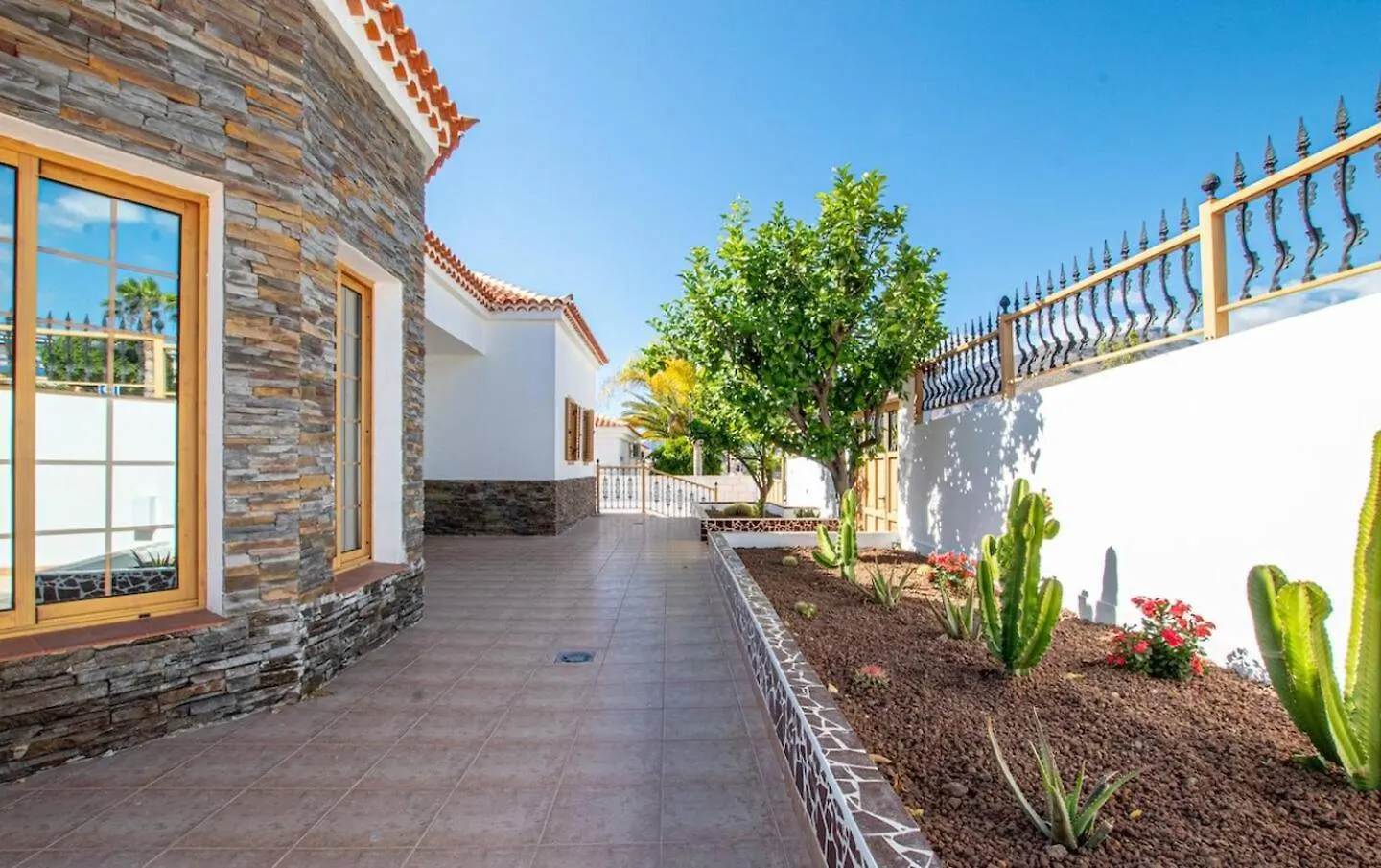 Villa Luna II With Heated Pool Puerto de Santiago